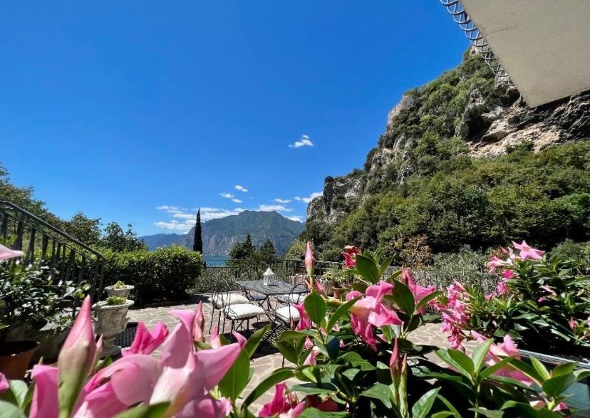 Viewlake Apartment Torbole Sul Garda Exterior foto